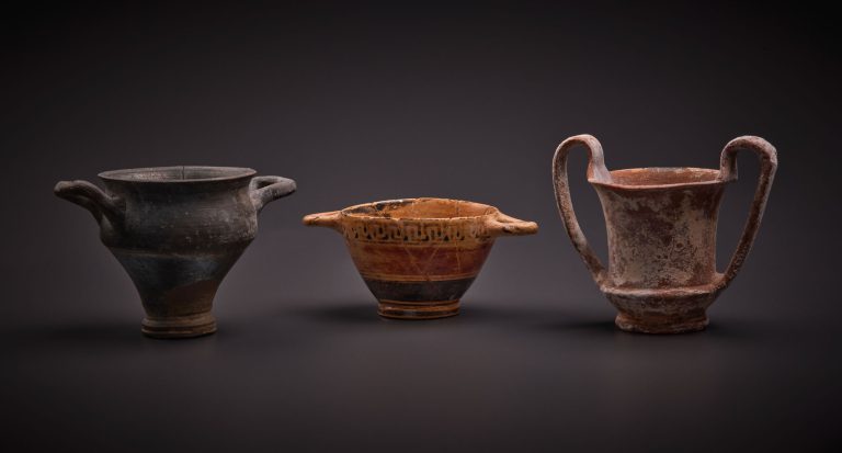 50_classical-period_terracota-acetabulum-kantharos_group_281_jan-26-2023_y2160